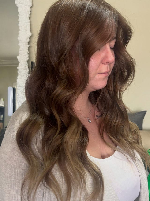 Warm brunette lived-in colour with soft waves