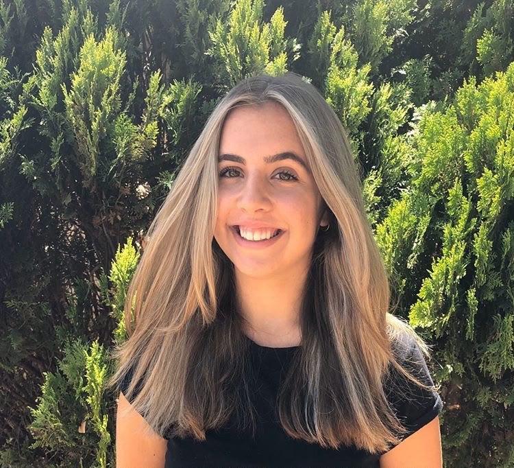Natural bronde balayage on a mid-length cut